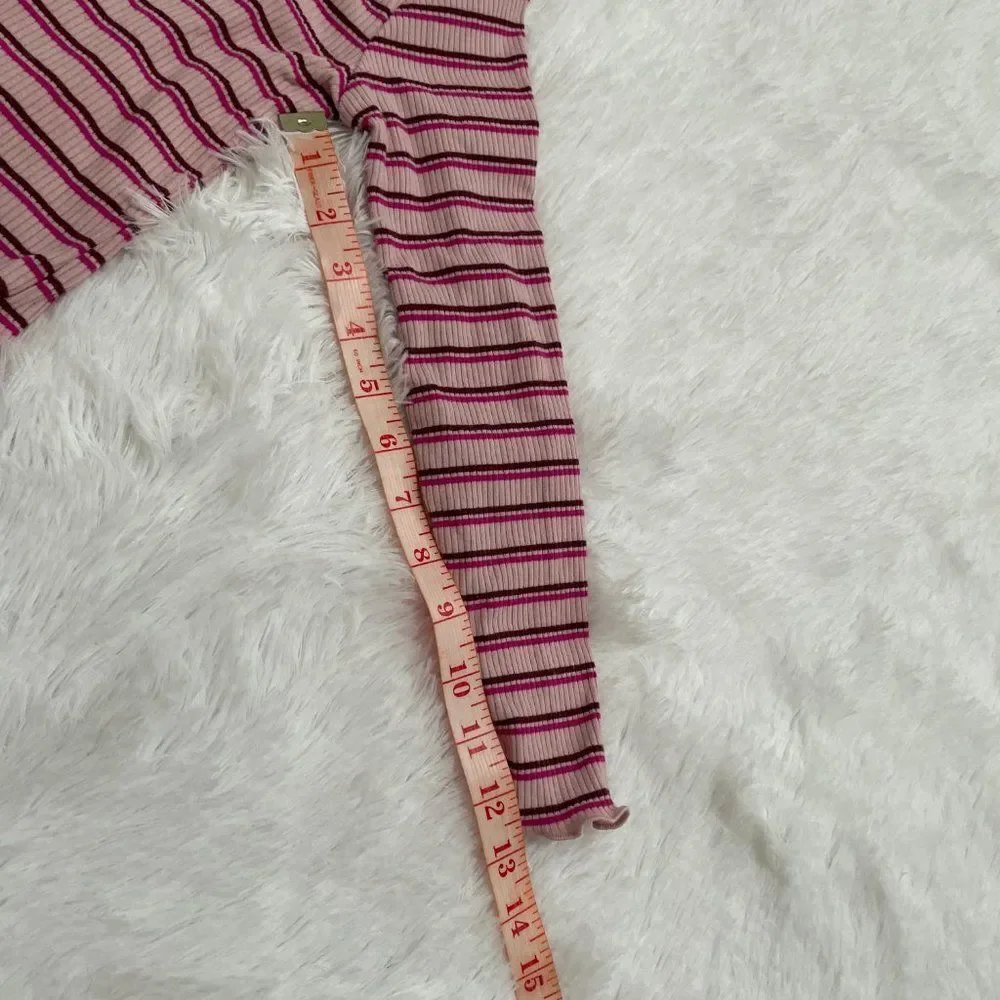 3/$10 Girls Old navy Pink Striped V-Neck Long Sleeve Top Small